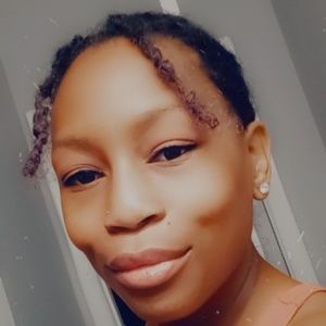 Meet your Posher, Janika